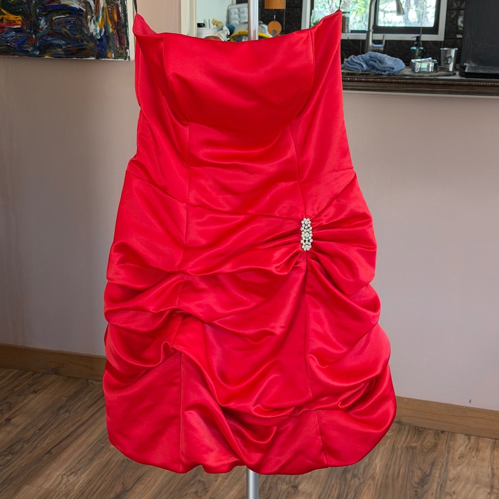 Red Satin Coquette Glam Strapless Ruched Bubble Hem Party Dress M